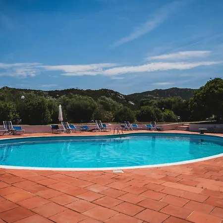 Onde Di Baja - L'appartamento Con Piscina Condominiale A Baja Sardinia بيت للعطل *