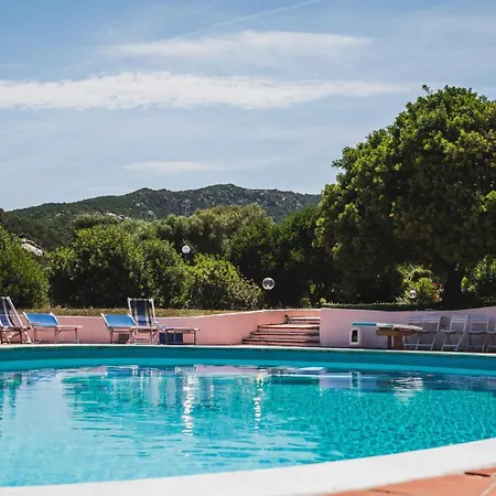Onde Di Baja - L'appartamento Con Piscina Condominiale A Baja Sardinia